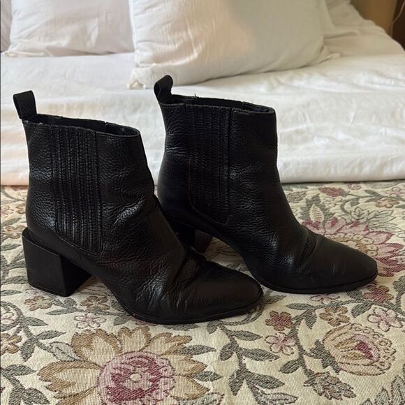 Seyshelles | Size 9 Black Ankle Boots - Picture 2 of 7